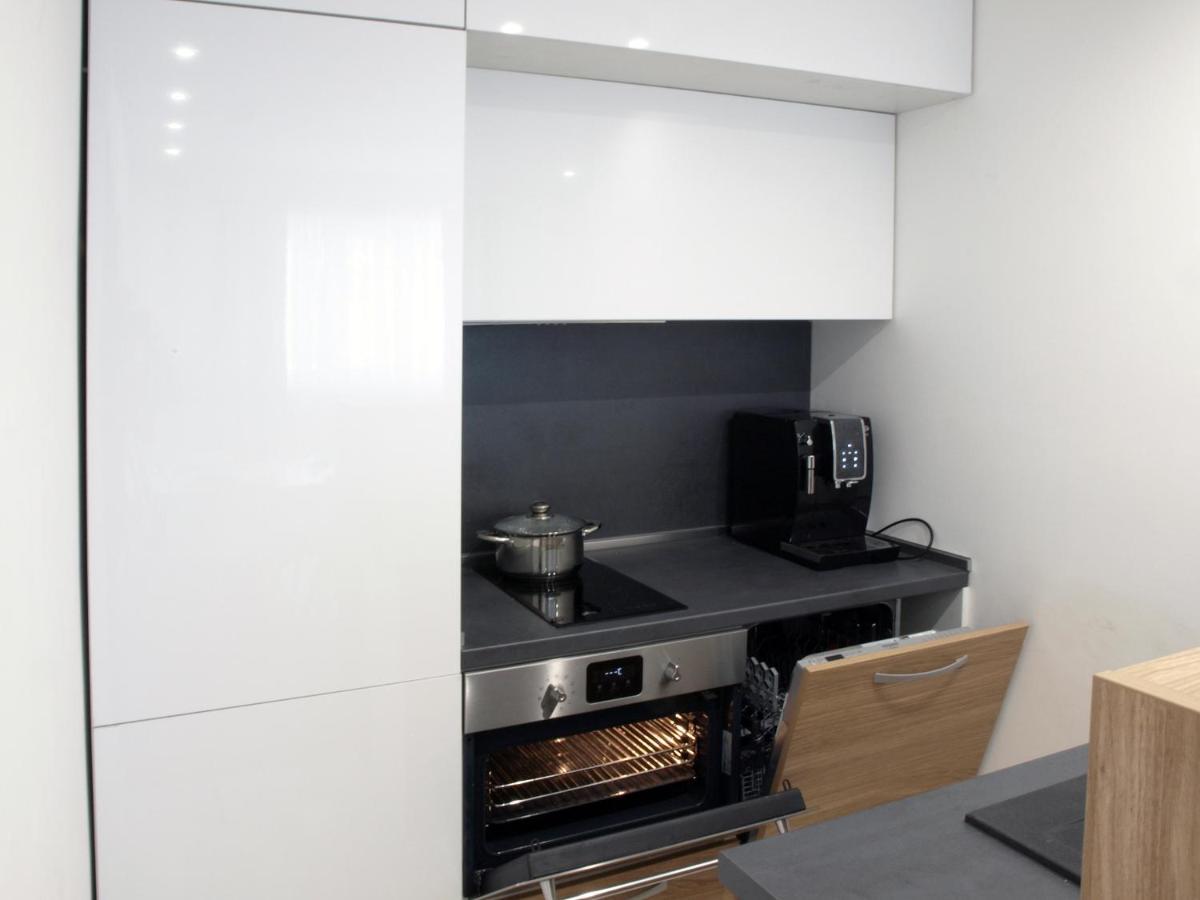 L&C- Location And Comfort In 2 Bdr Apartment Sofia Exterior photo